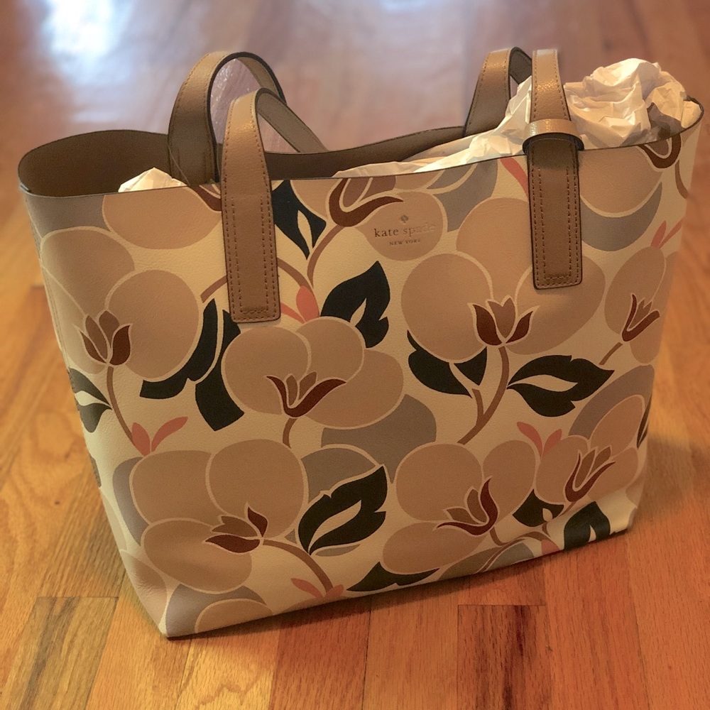 Kate Spade New York Breezy Floral reversible tote